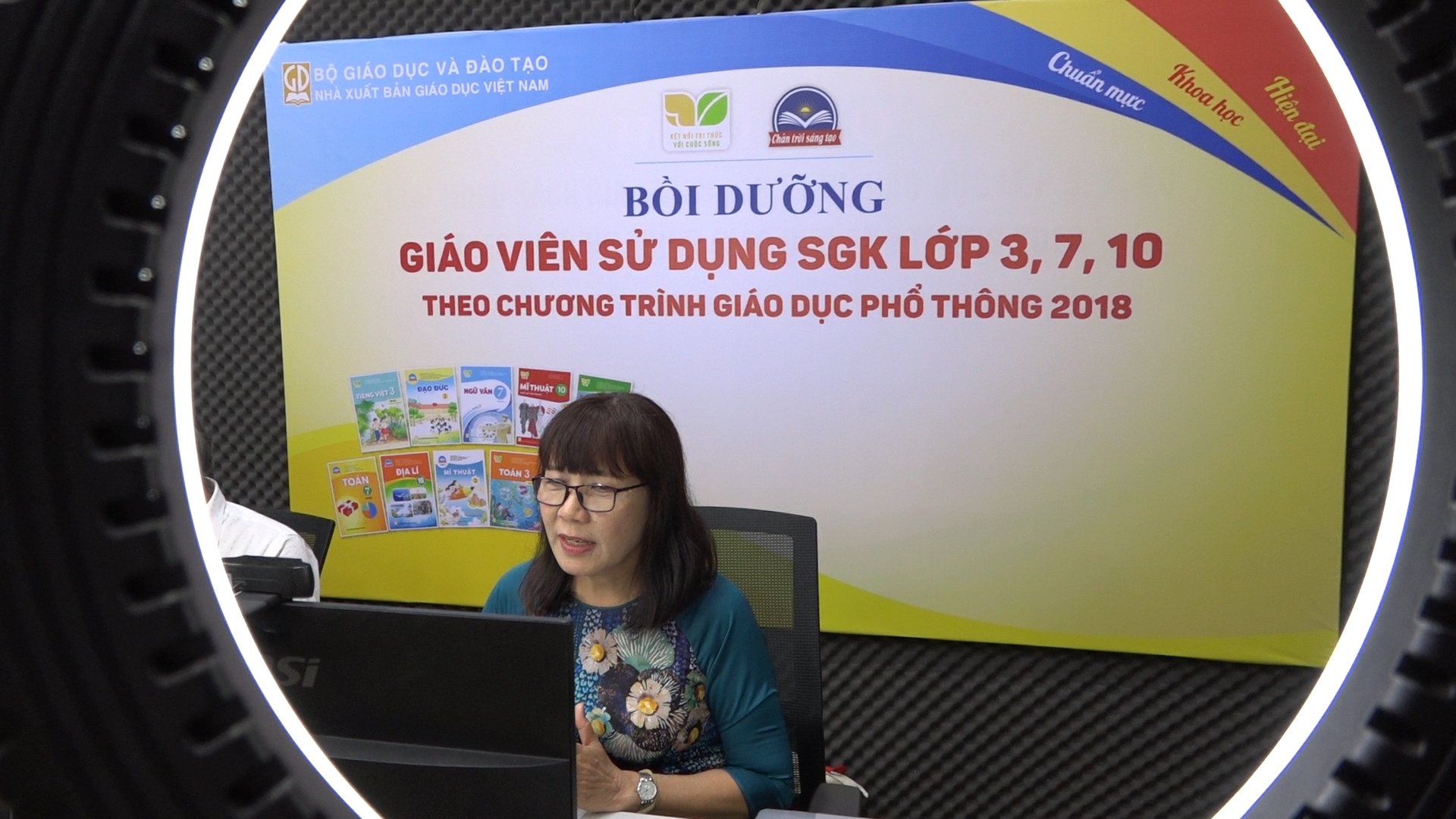 NXBGDVN TRIỂN KHAI BỒI DƯỠNG GIÁO VIÊN SỬ DỤNG SGK LỚP 3,7,10 THEO CHƯƠNG TRÌNH GDPT 2018