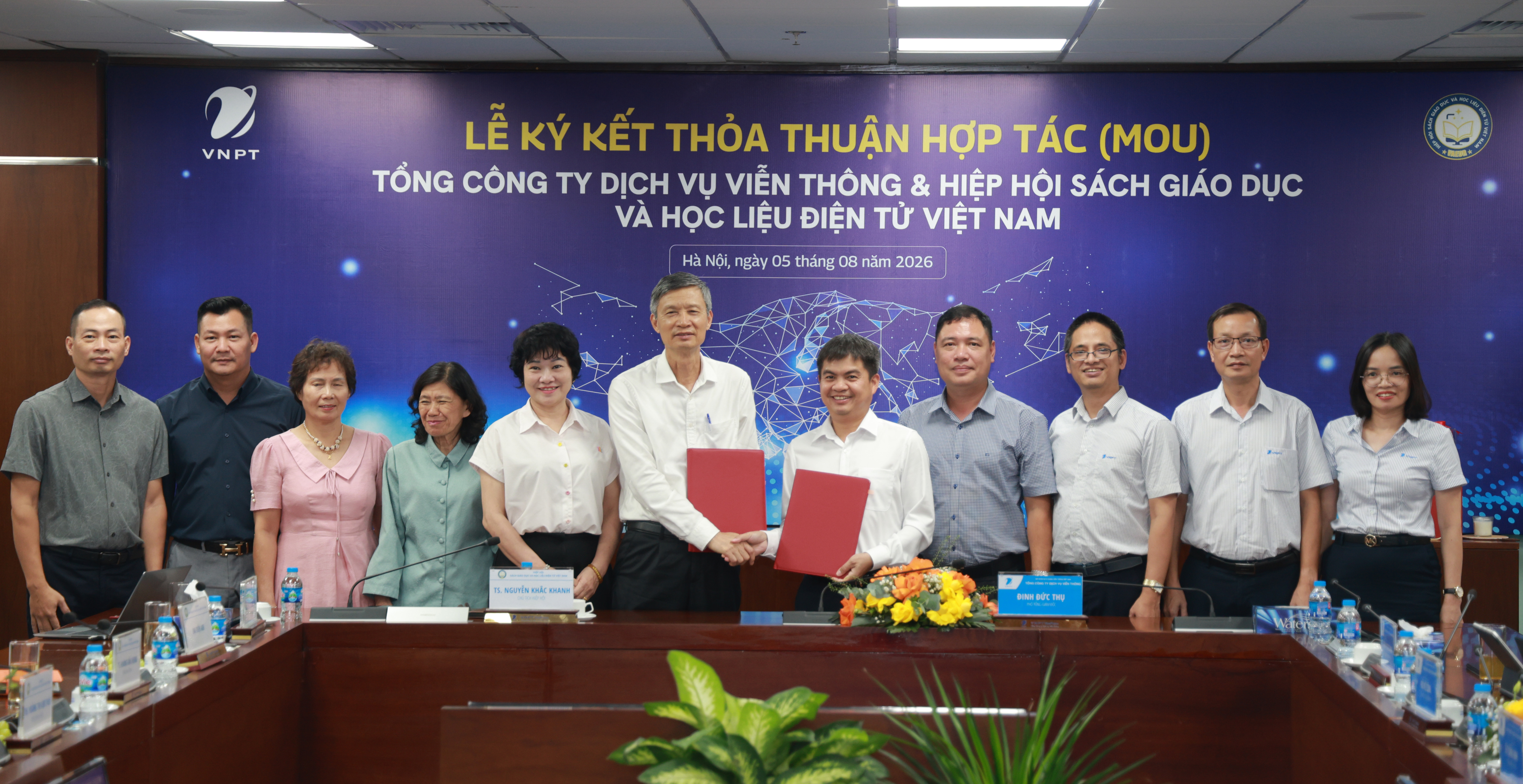 Lễ ký kết Thỏa thuận Hợp tác phát triển và kinh doanh Hệ sinh thái Học liệu số giữa VAEDR và VNPT VinaPhone