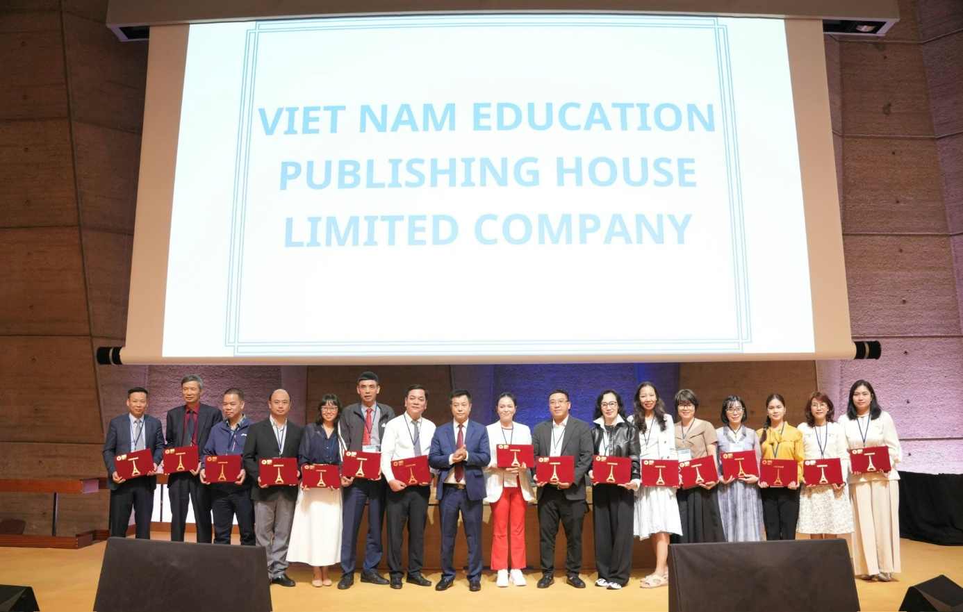 Nhà xuất bản Giáo dục Việt Nam tham dự Hội nghị quốc tế Bảo tồn Di sản và Phát triển Công nghiệp Văn hóa Sáng tạo do UNESCO tổ chức